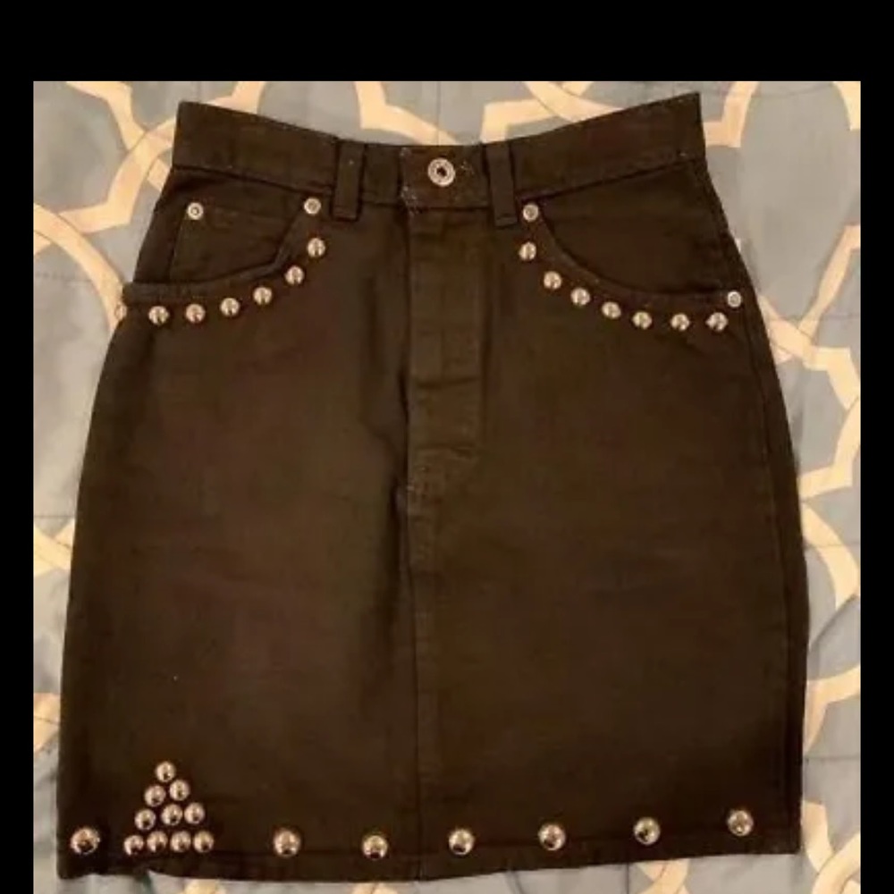 VINTAGE BEDAZZLED WOMENS JUNIORS BLACK DENIM SKIRT EMO WAIST 28 INCHES